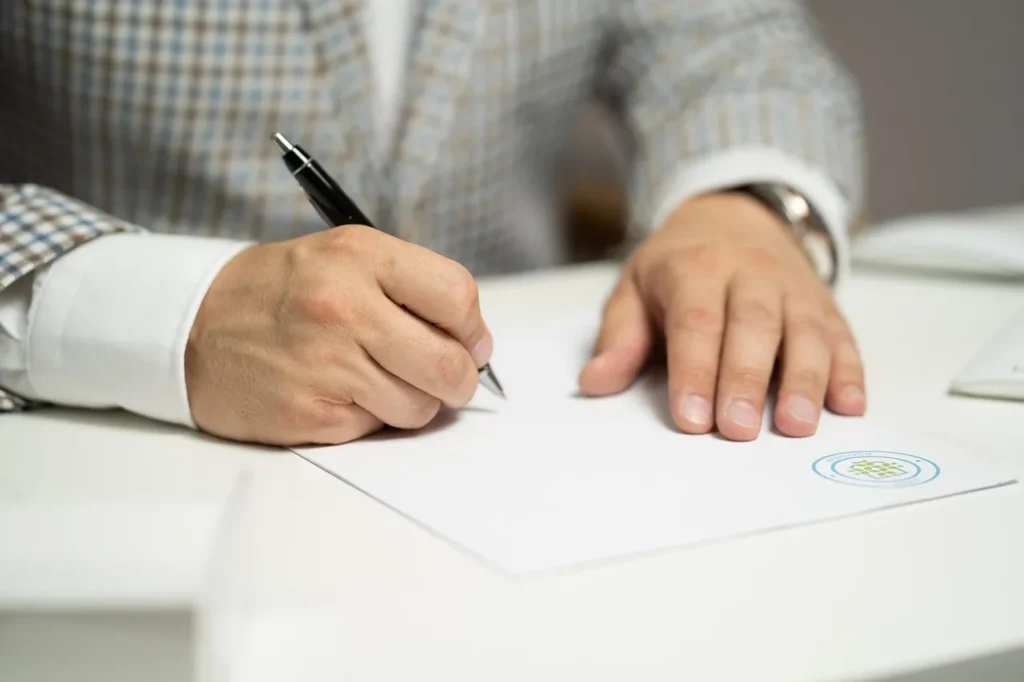 What Is in a Car Auction Consignment Agreement?